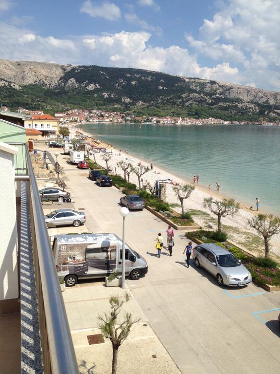 Apartments Capic Baška Rum bild
