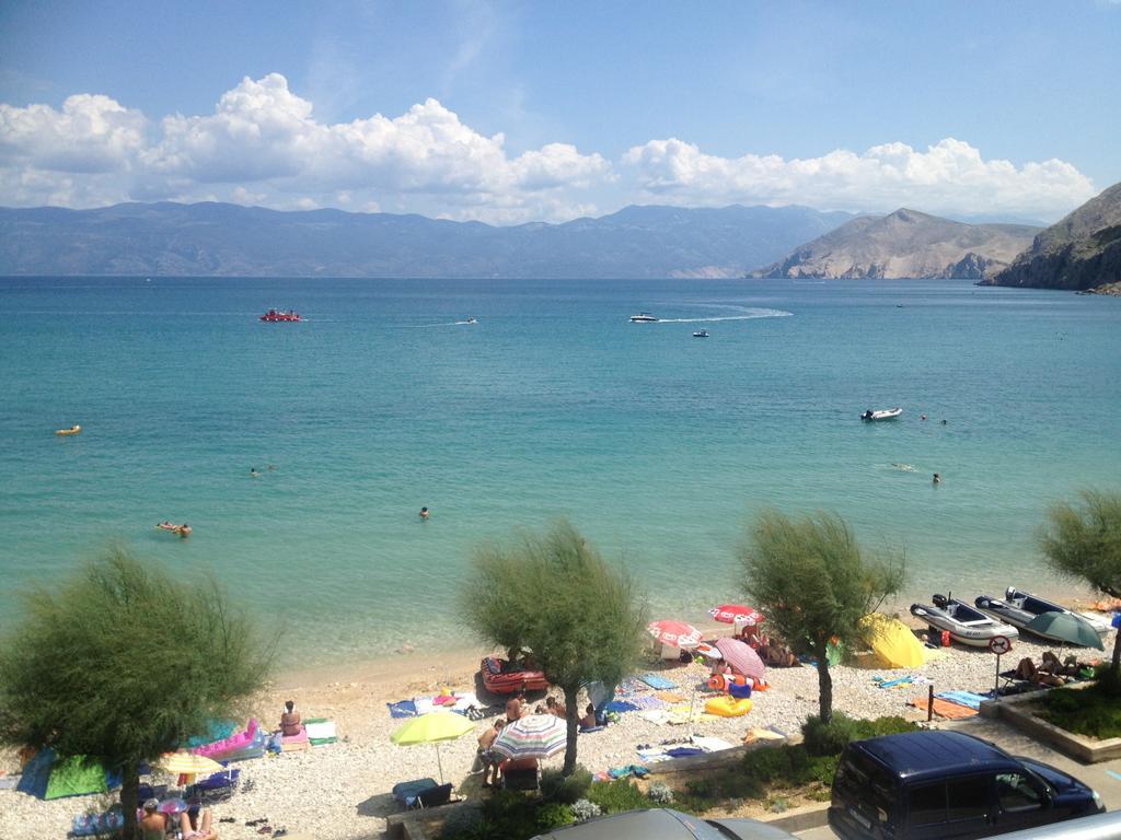 Apartments Capic Baška Rum bild