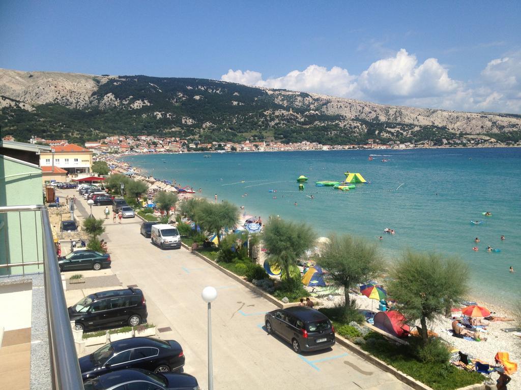 Apartments Capic Baška Rum bild