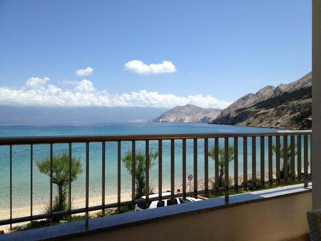 Apartments Capic Baška Rum bild