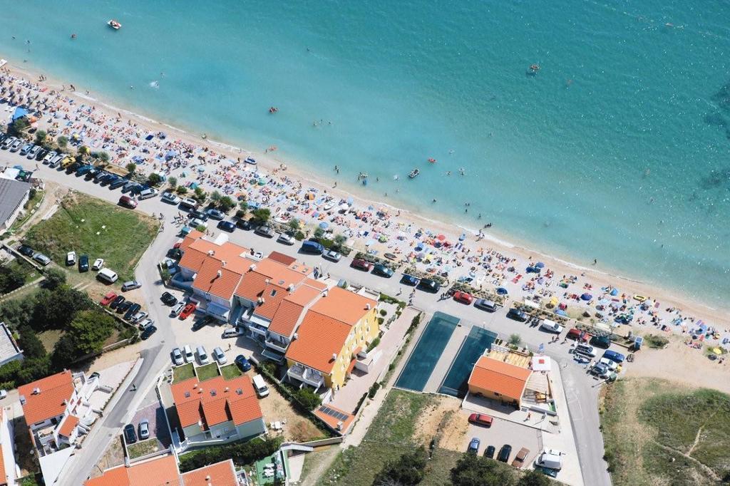 Apartments Capic Baška Exteriör bild