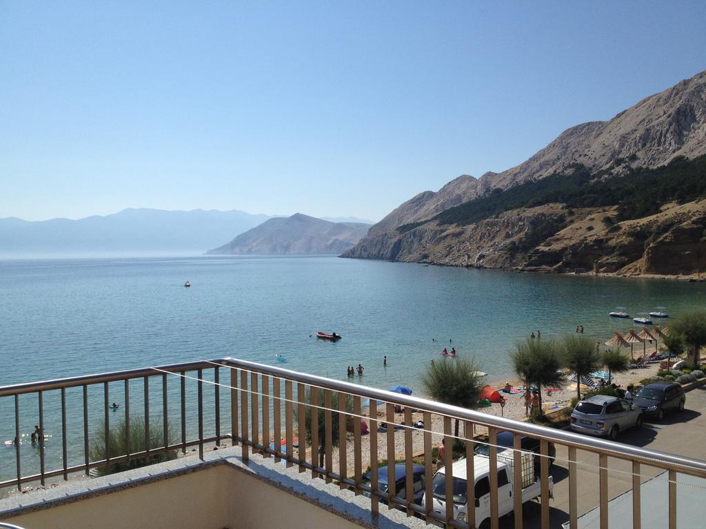 Apartments Capic Baška Rum bild